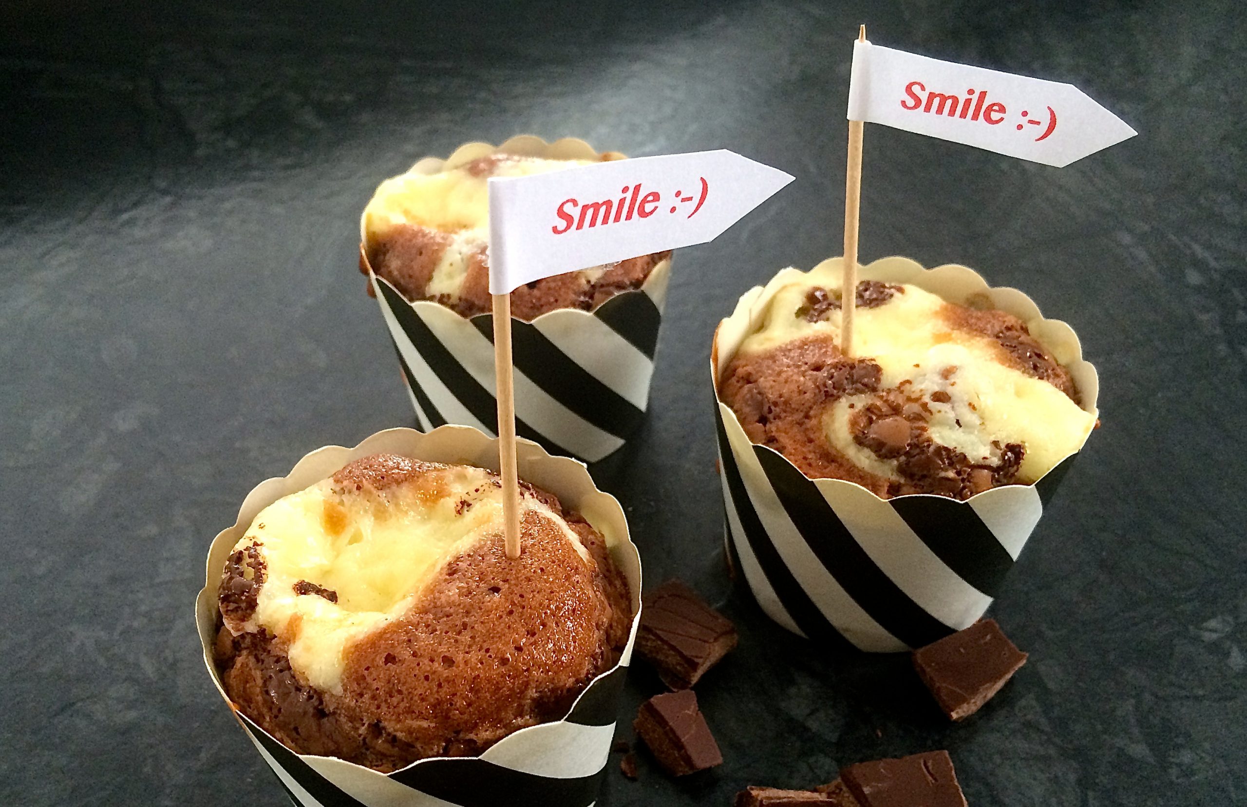 Smiley-Muffins mit Crèmefüllung.JPG